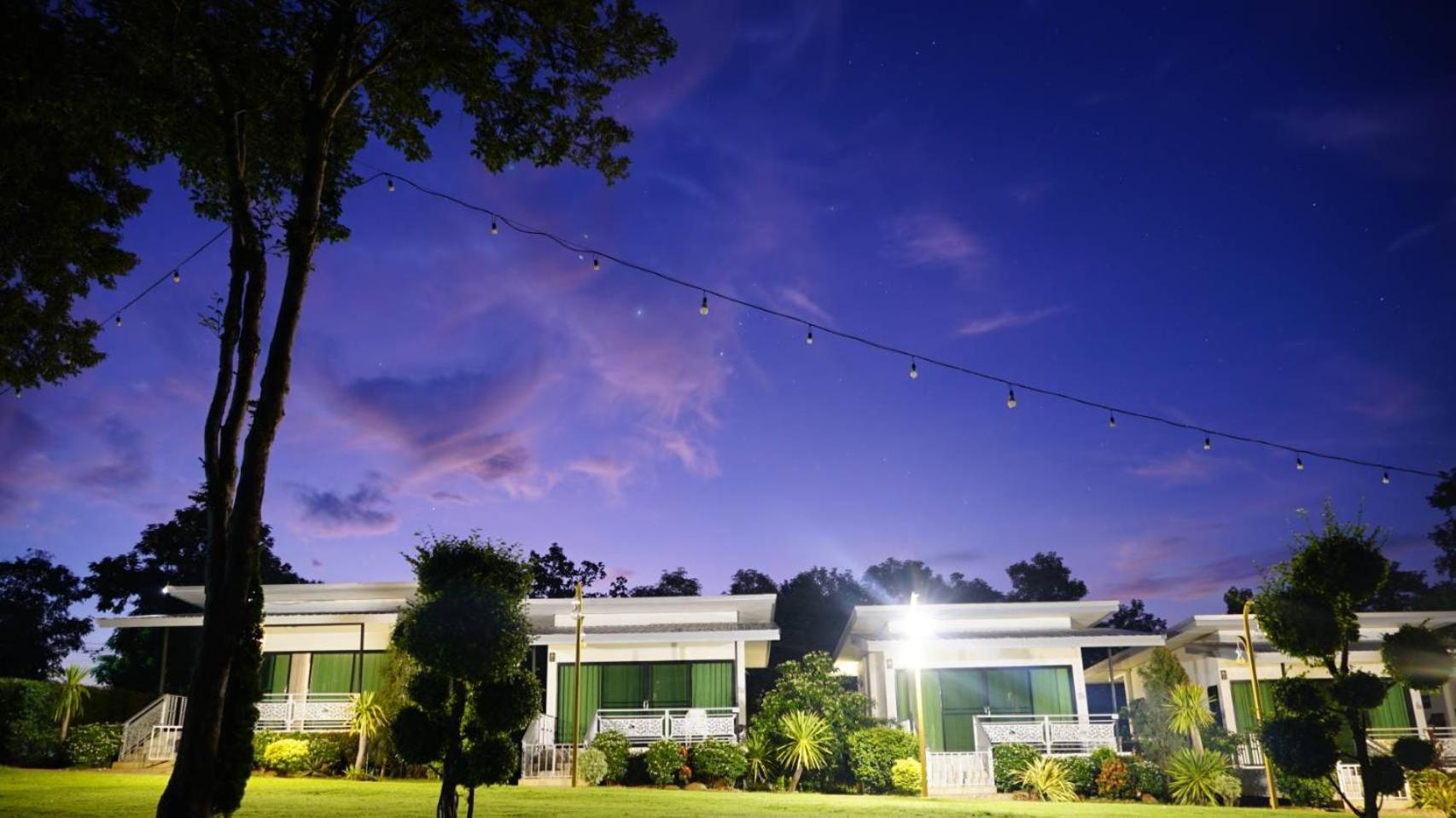 River Valley Resort แอทน่าน Екстериор снимка