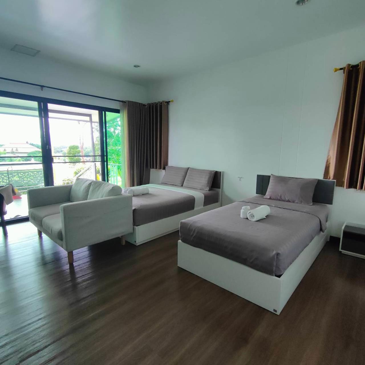 River Valley Resort แอทน่าน Екстериор снимка