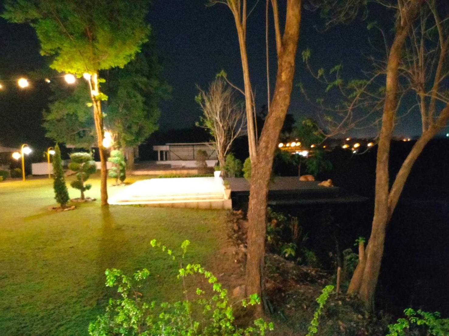 River Valley Resort แอทน่าน Екстериор снимка