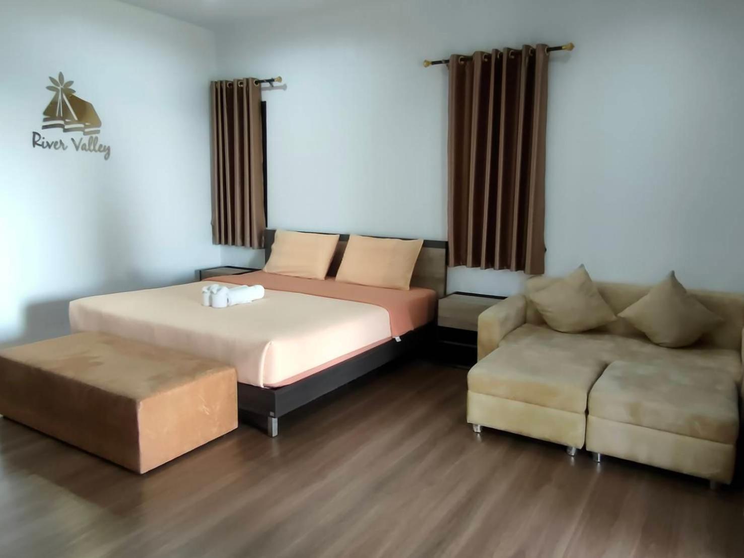 River Valley Resort แอทน่าน Екстериор снимка